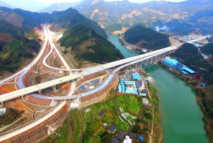 桂三高速公路最新消息