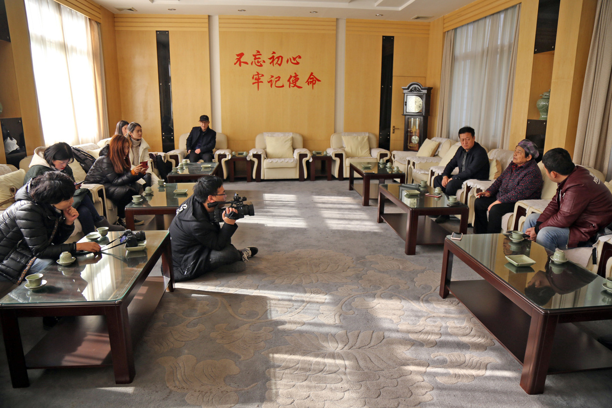 揭秘管家婆必出一肖一码一中,揭秘管家婆必出一肖一码一中，神秘预测背后的真相